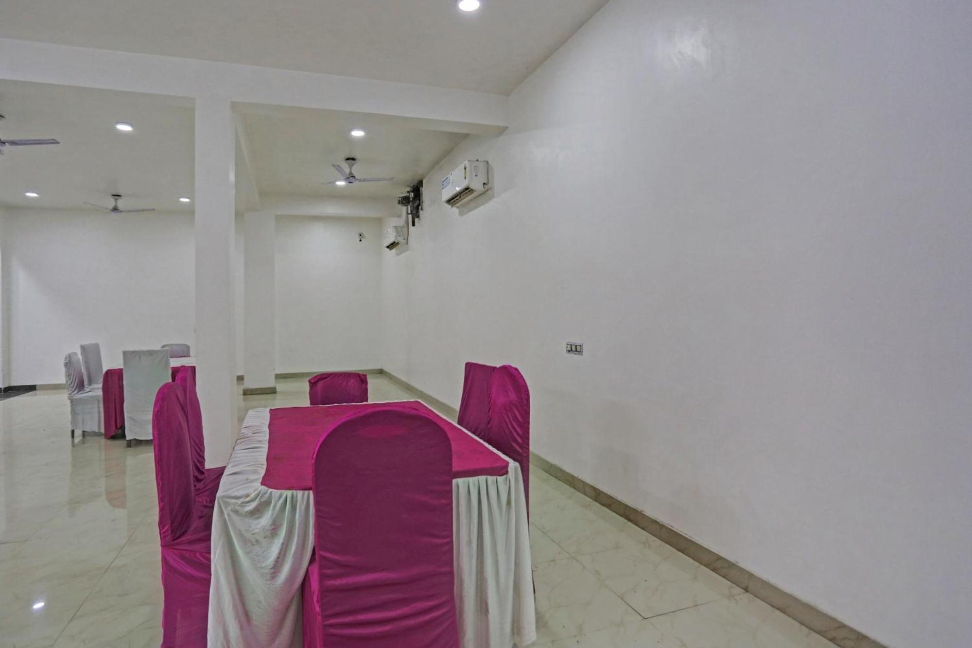 Townhouse Gn Stay Near Gnida Office Metro Station Greater Noida Exterior photo